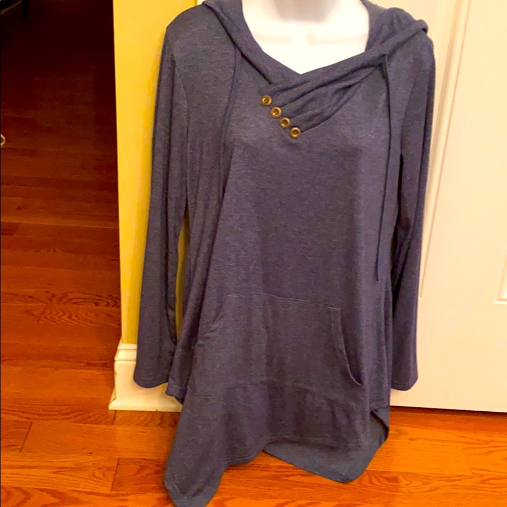 Long women’s top